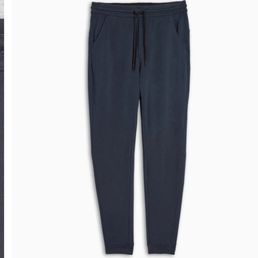 Public rec weekend joggers navy blue. Size 34.